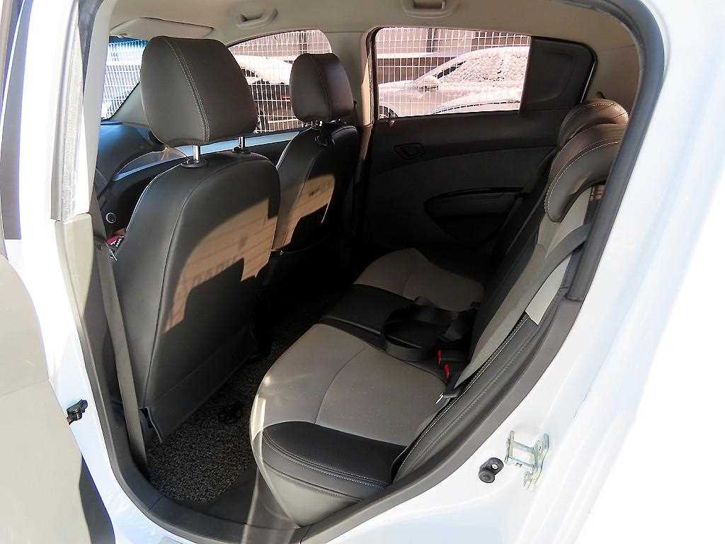 Chevrolet Spark - Vista 6