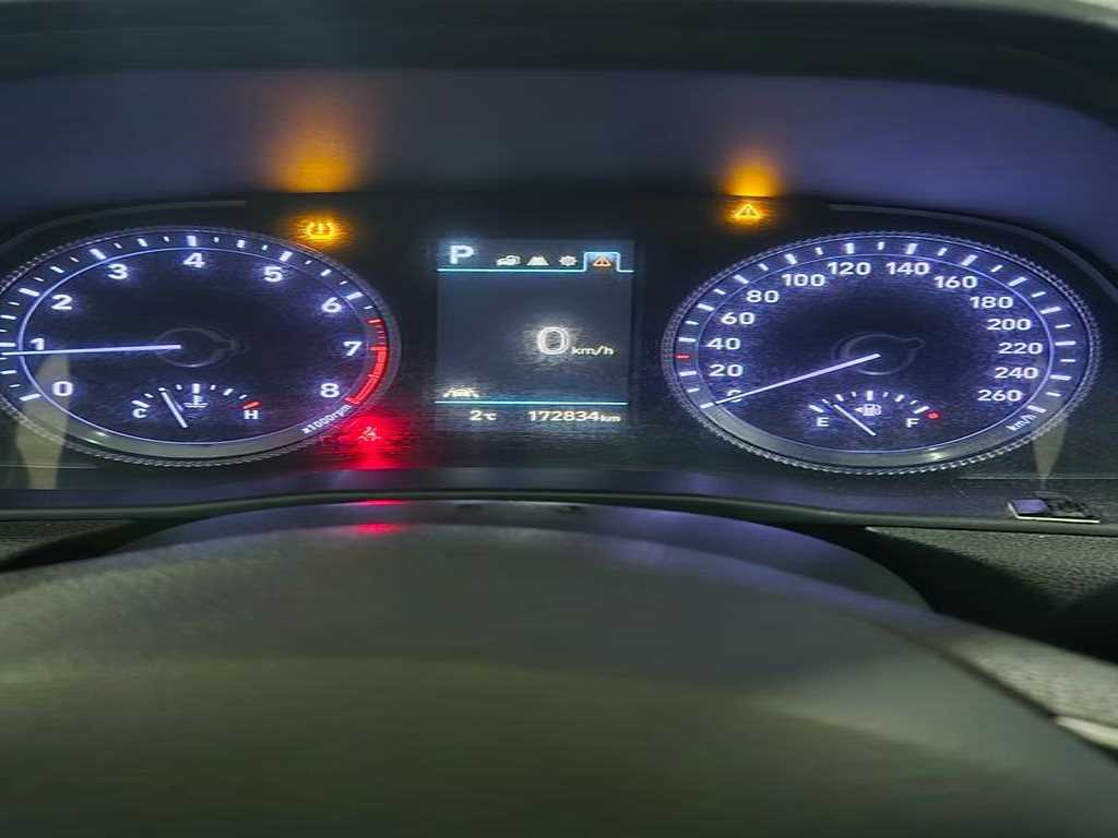 HYUNDAI Sonata - Vista 10