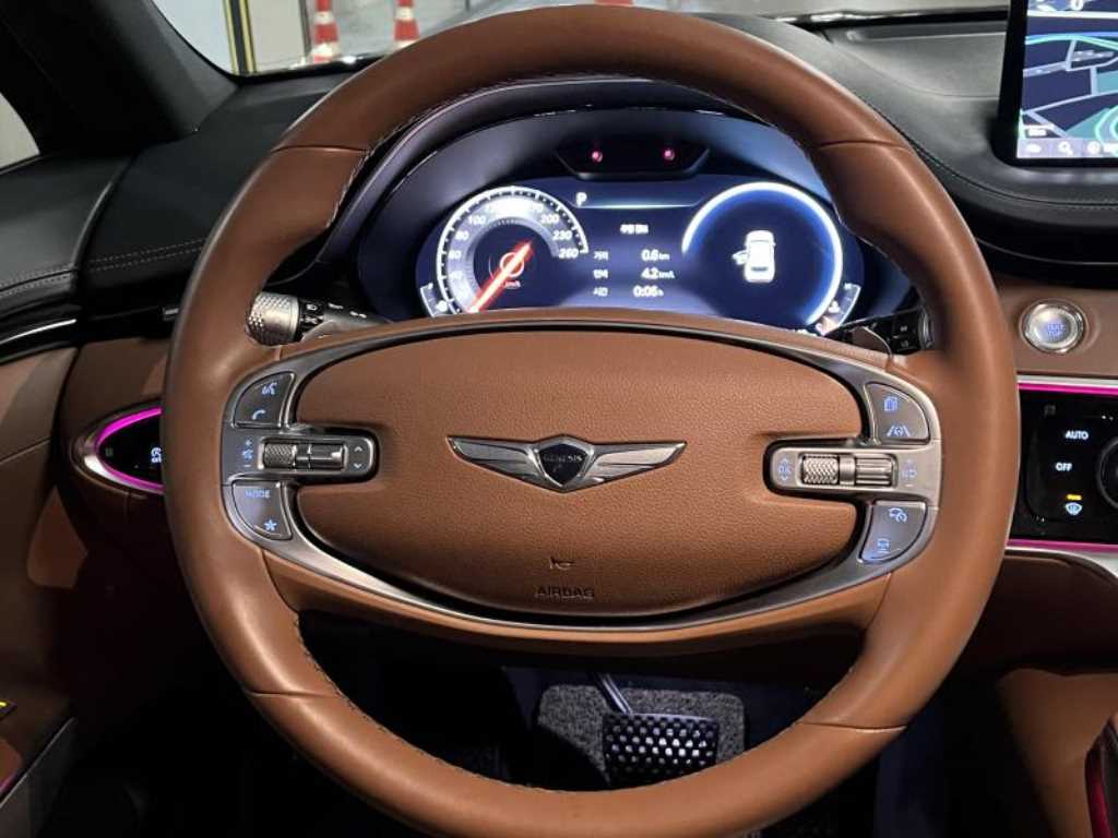 Genesis GV70 - Vista 12