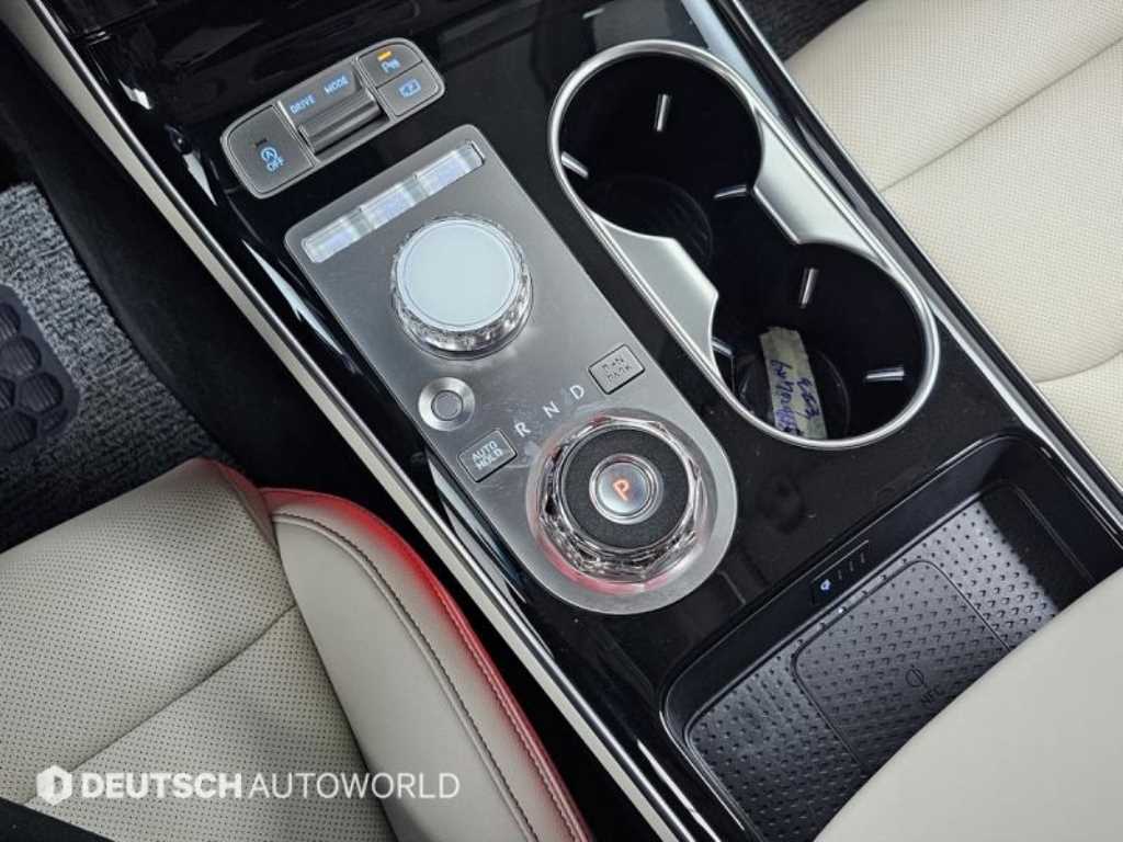 Genesis GV70 - Vista 9