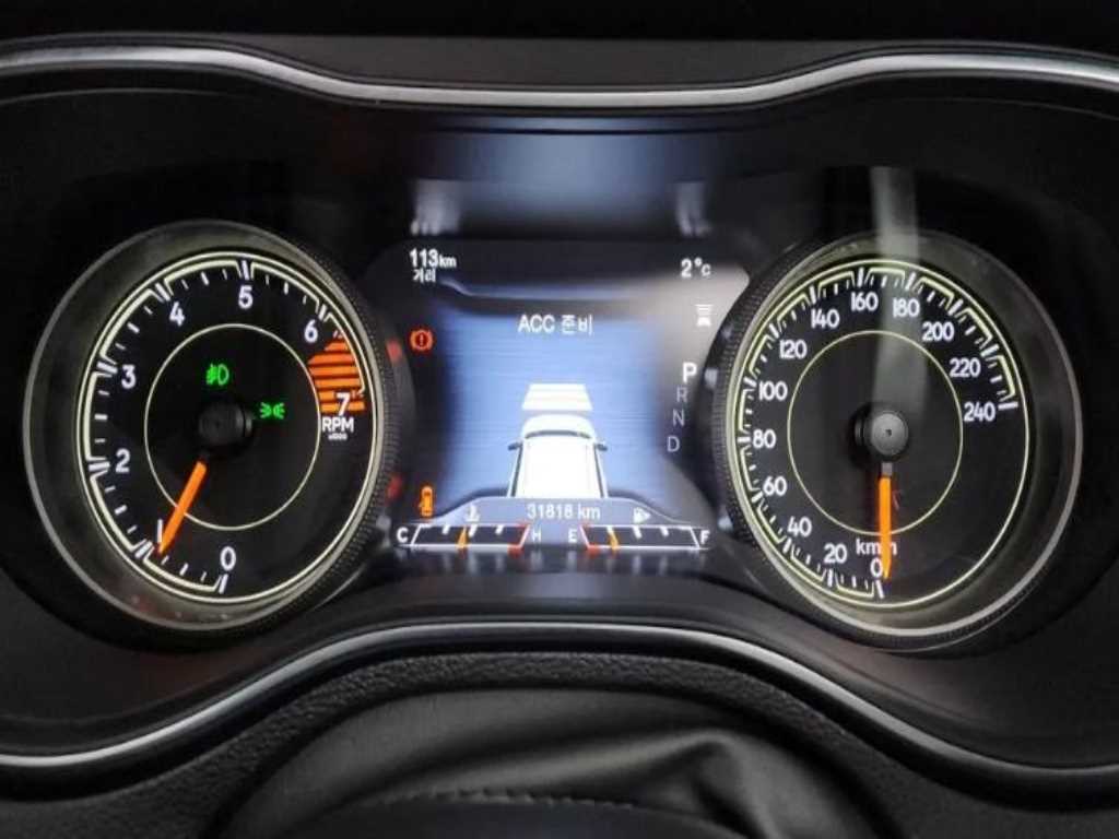 Jeep Cherokee - Vista 6