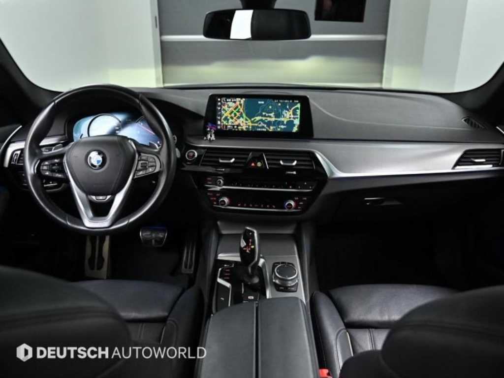 BMW 5 Series - Vista 8
