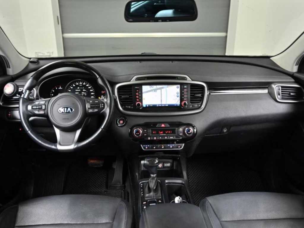 KIA Sorento - Vista 7
