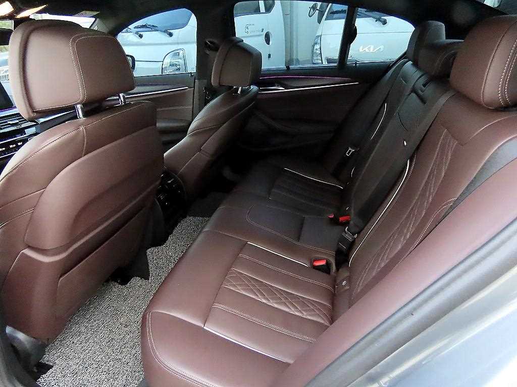 BMW 5 Series - Vista 6