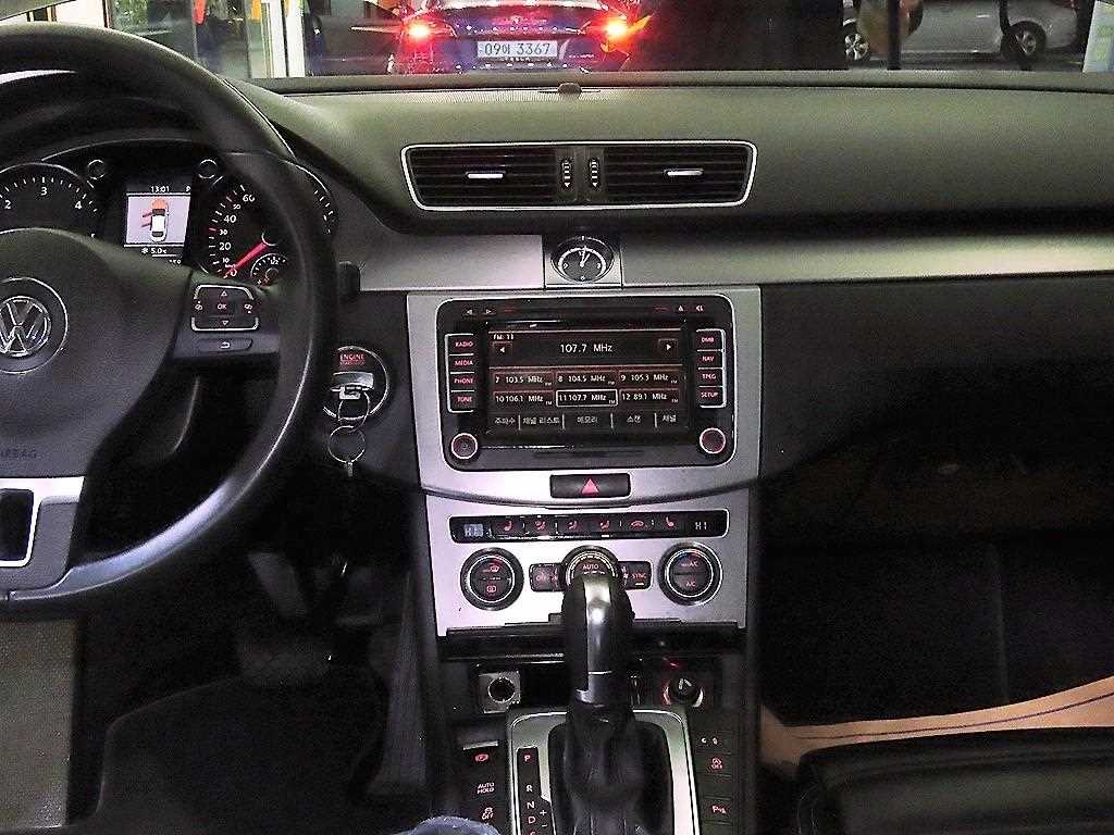 Volkswagen CC - Vista 11