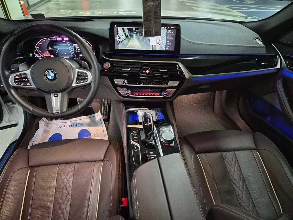 BMW 5 Series - Vista 8