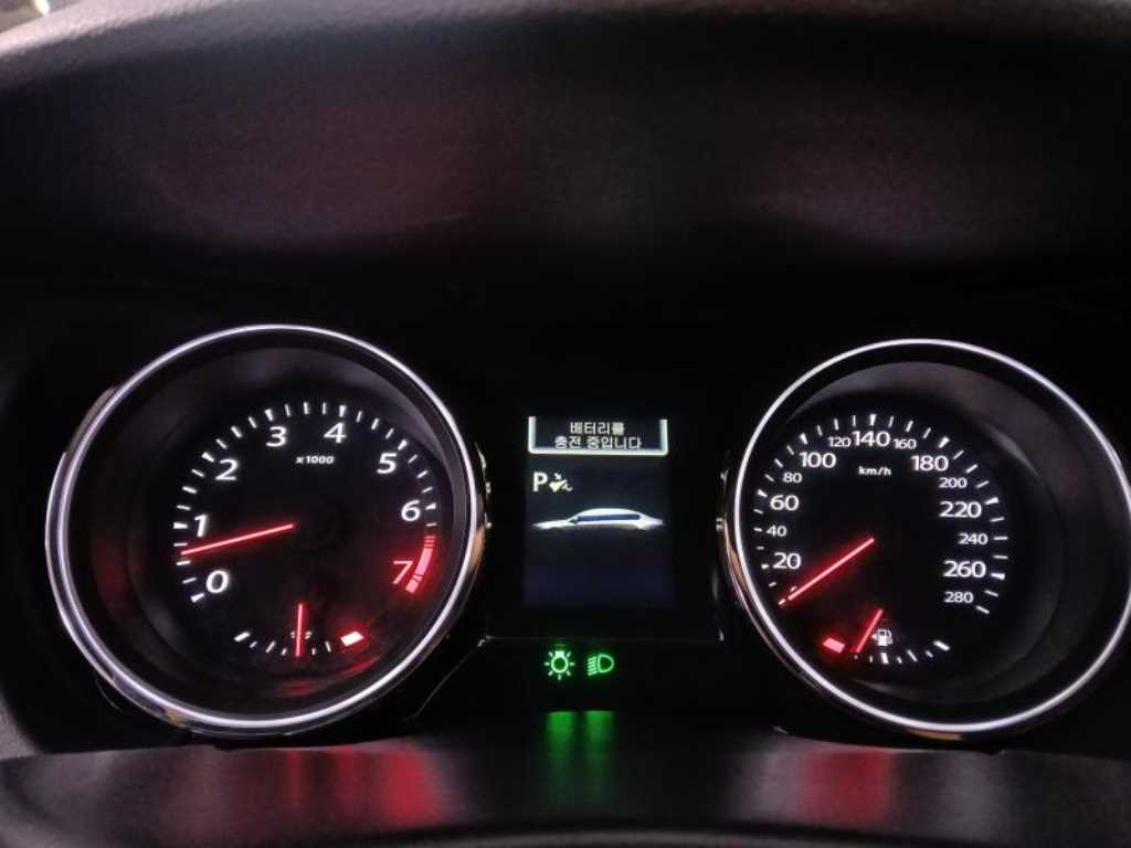 SAMSUNG SM7 - Vista 9