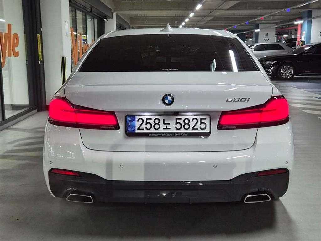 BMW 5 Series - Vista 5