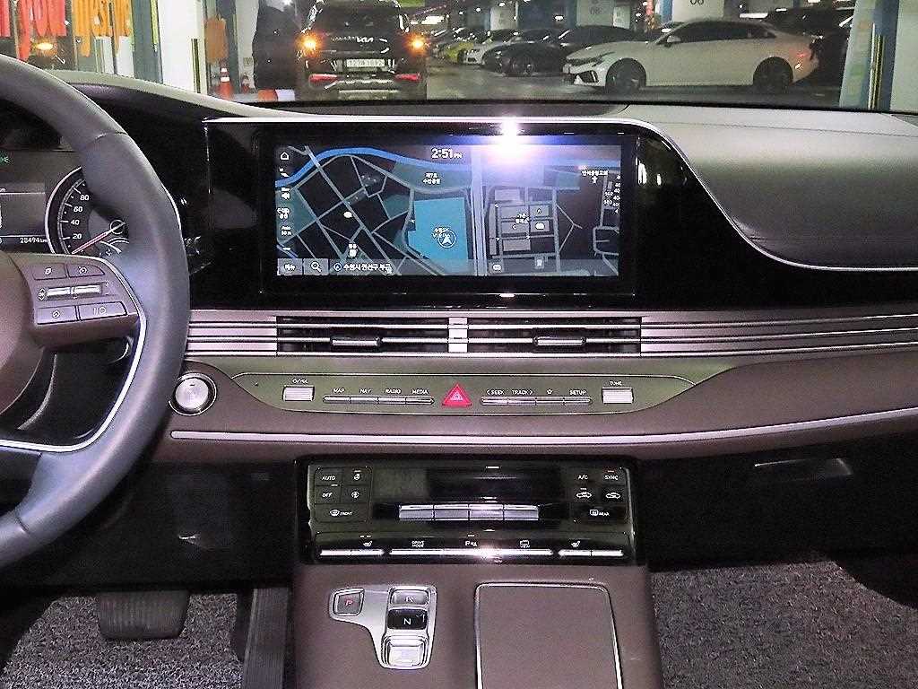 HYUNDAI Grandeur - Vista 11