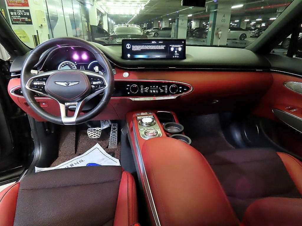 Genesis GV70 - Vista 10