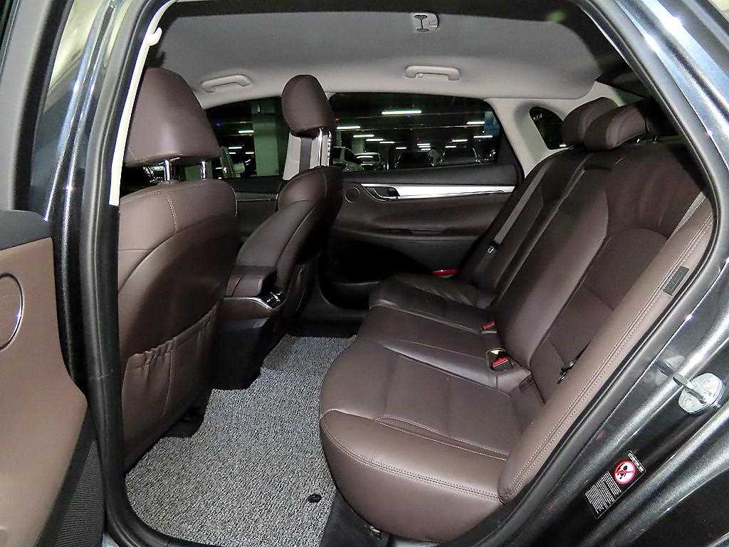 HYUNDAI Grandeur - Vista 7