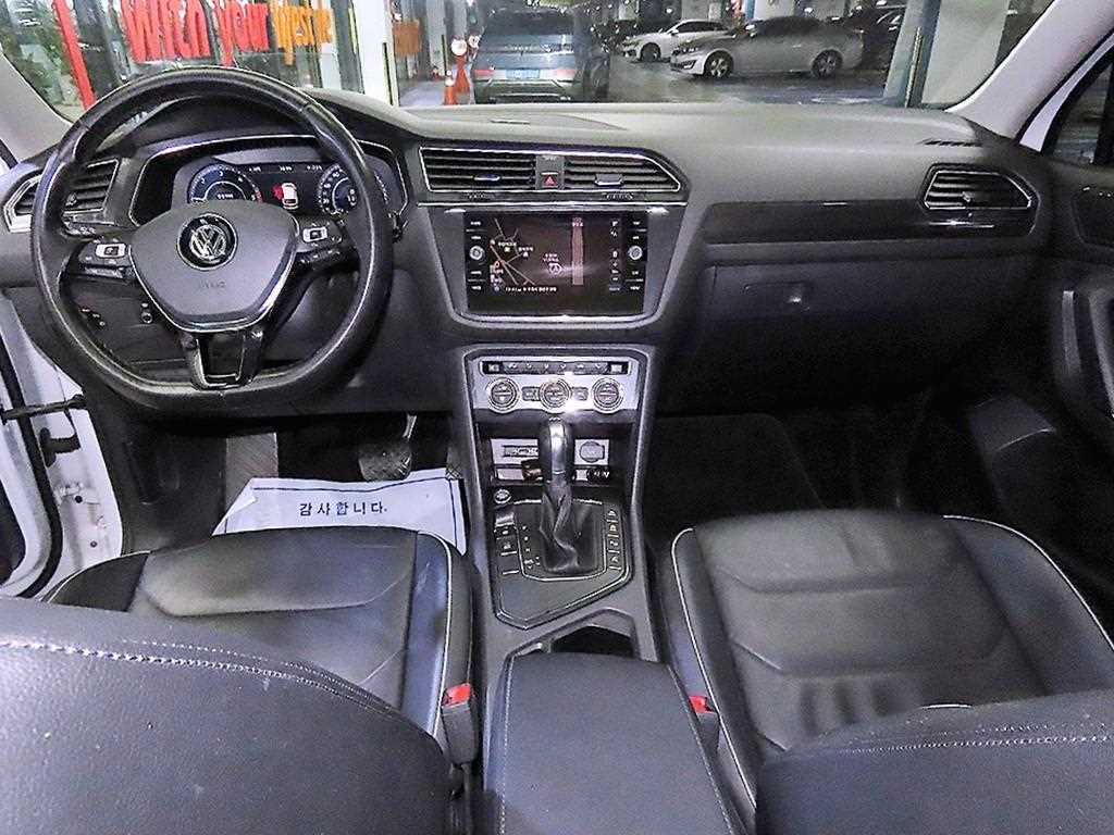 Volkswagen Tiguan - Vista 10