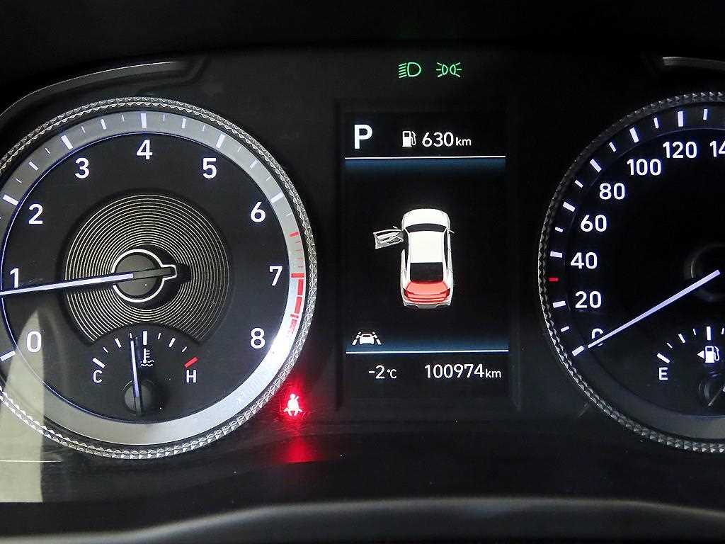 HYUNDAI Sonata - Vista 9