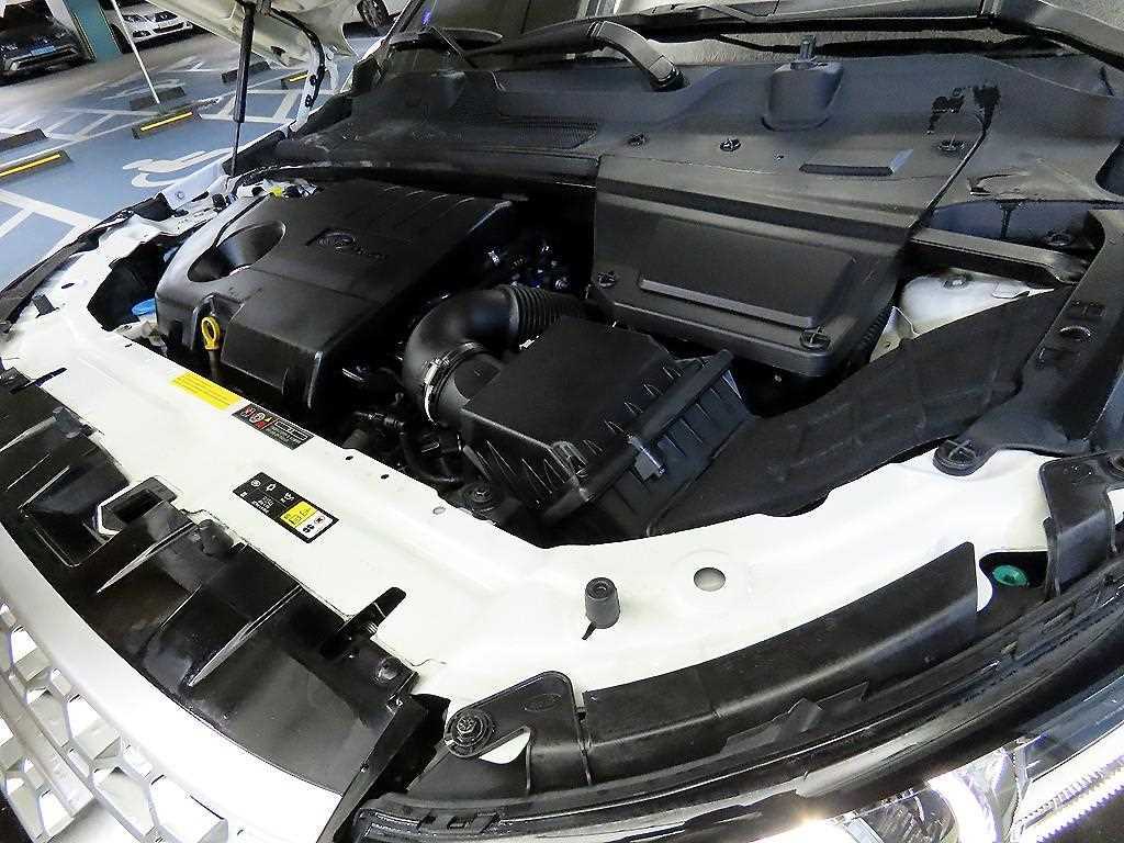 Land Rover Discovery Sports 2016 Blanco - Importación desde Corea - HF Imports Iquique - Foto 19