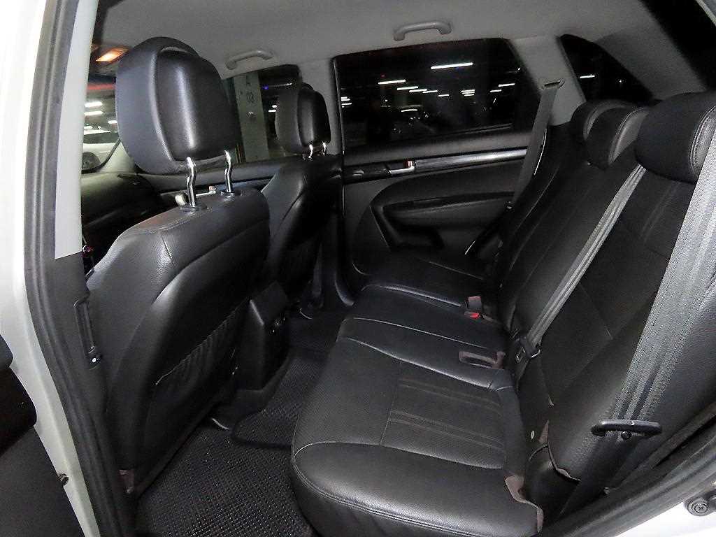 KIA Sorento - Vista 7