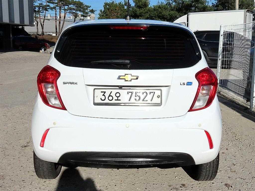 Chevrolet Spark - Vista 4