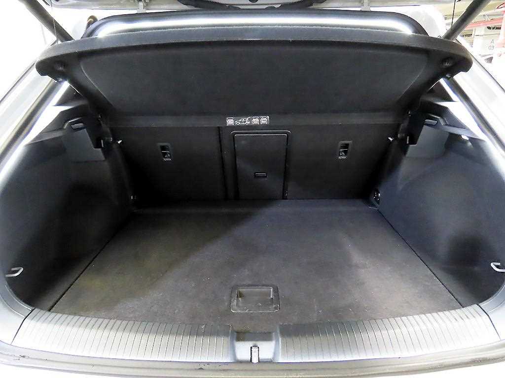 Volkswagen T-Roc 2021 Gris - Importación desde Corea - HF Imports Iquique - Foto 17
