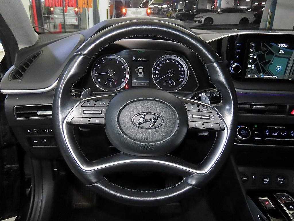 HYUNDAI Sonata - Vista 8