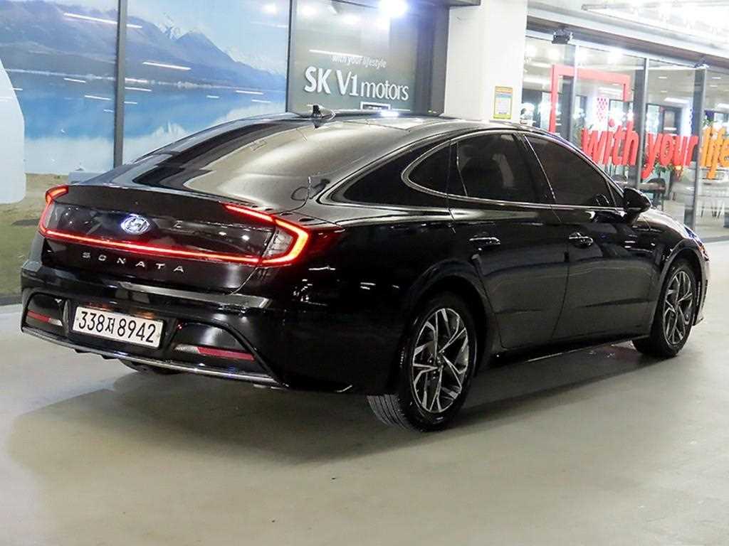 HYUNDAI Sonata - Vista 4