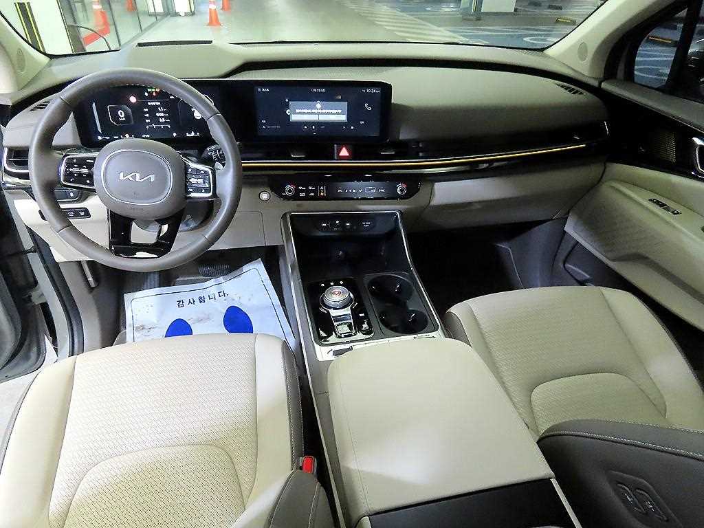 KIA Carnival - Vista 10