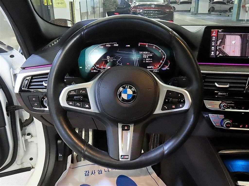 BMW 5 Series - Vista 8