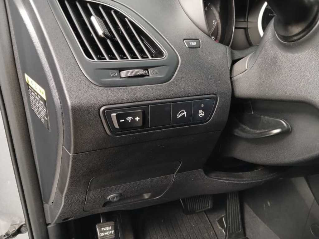 HYUNDAI Tucson - Vista 10