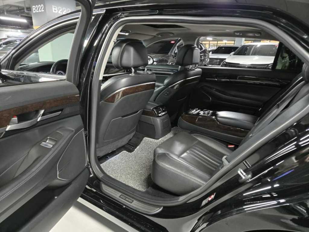 Genesis EQ900 - Vista 9