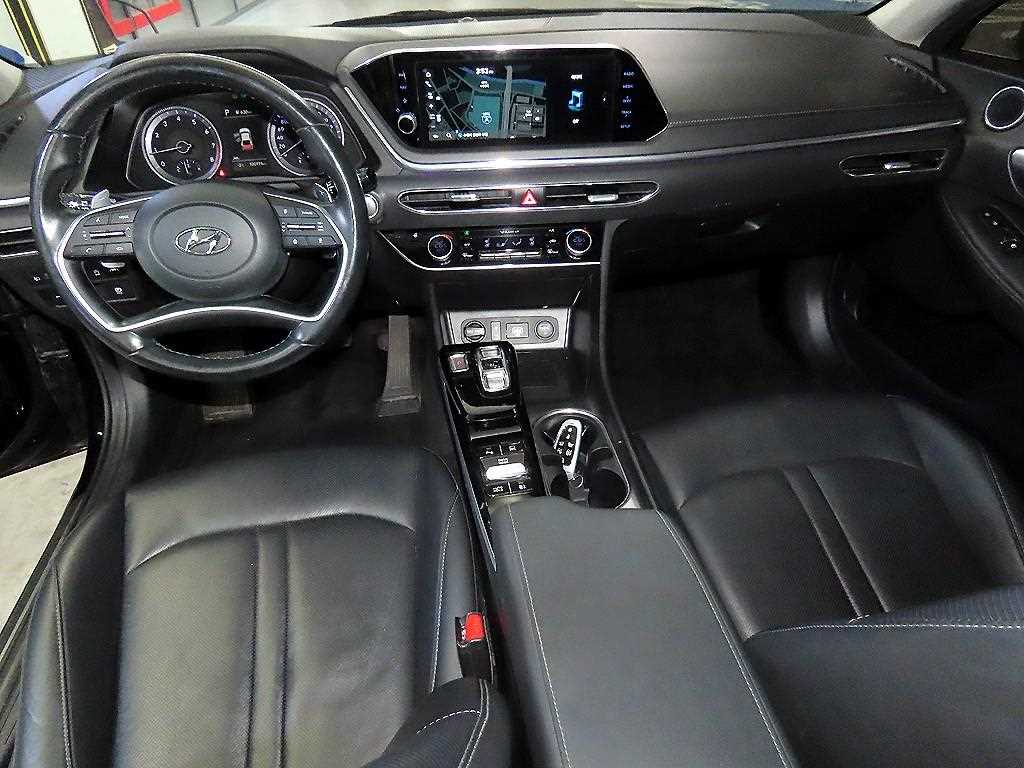 HYUNDAI Sonata - Vista 10