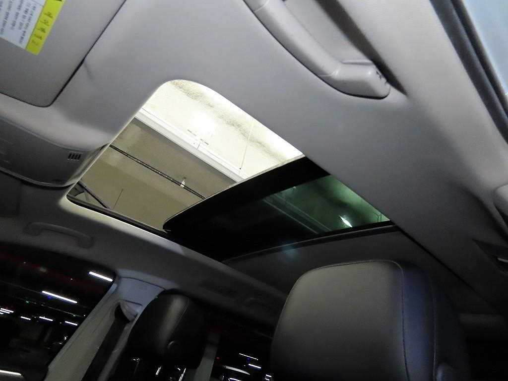 Volkswagen Tiguan 2018 Blanco - Importación desde Corea - HF Imports Iquique - Foto 15