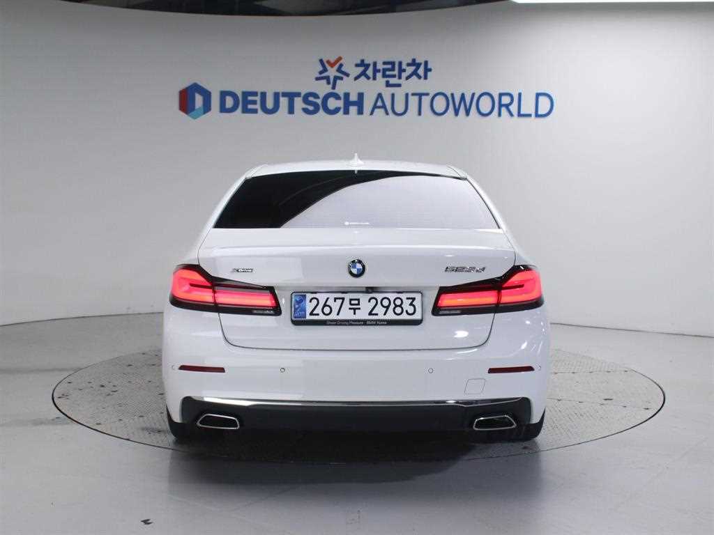 BMW 5 Series - Vista 4