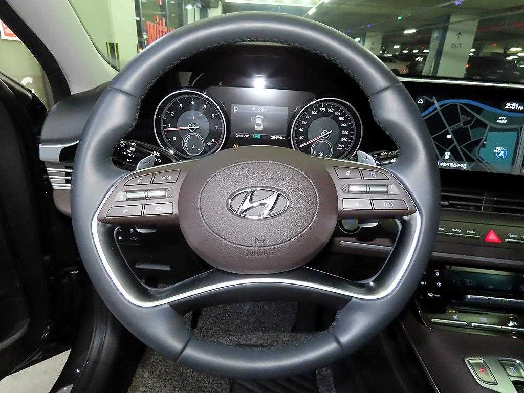 HYUNDAI Grandeur - Vista 8