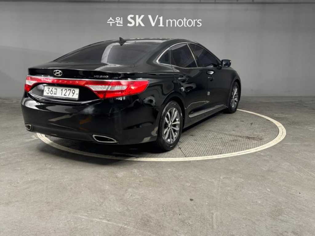 HYUNDAI Grandeur - Vista 4