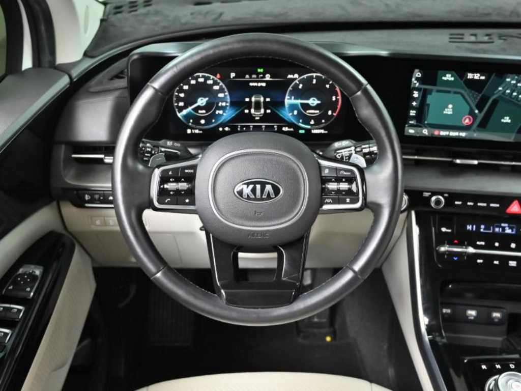 KIA Carnival - Vista 10