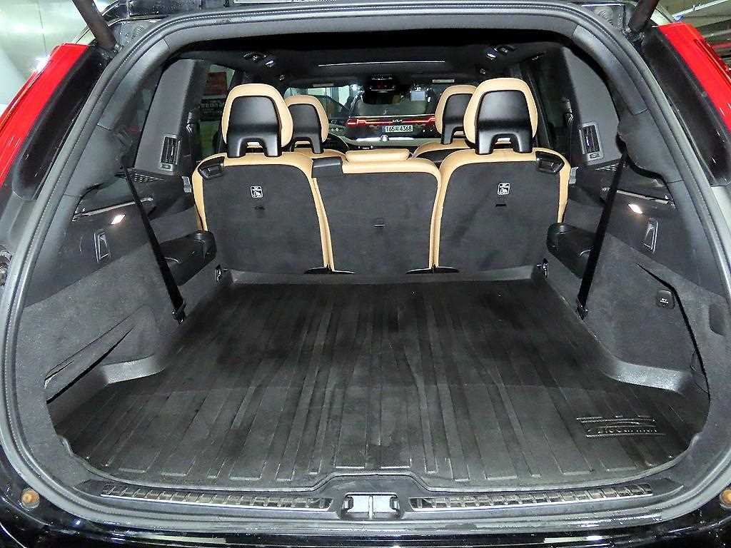 Volvo XC90 2018 Negro - Importación desde Corea - HF Imports Iquique - Foto 17