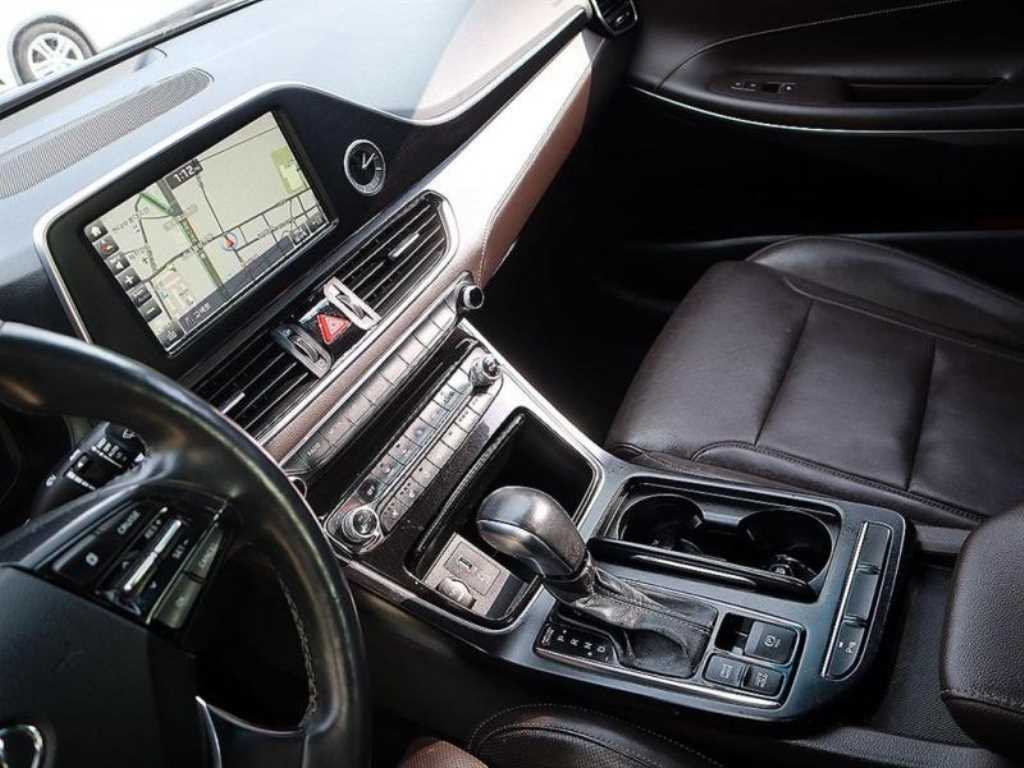 HYUNDAI Grandeur - Vista 10