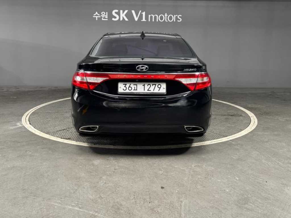 HYUNDAI Grandeur - Vista 5