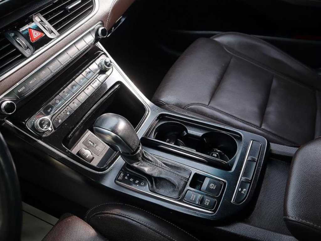 HYUNDAI Grandeur - Vista 12