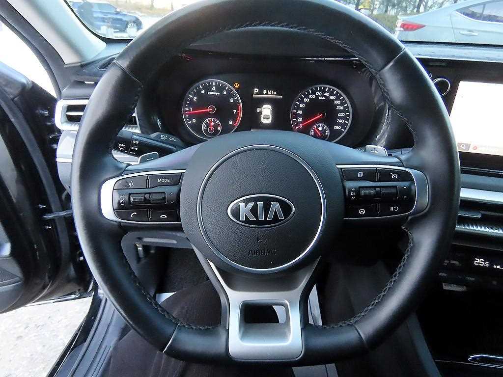 KIA K5 - Vista 8