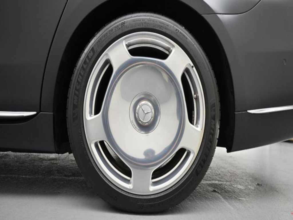 Mercedes Benz S Class - Vista 5