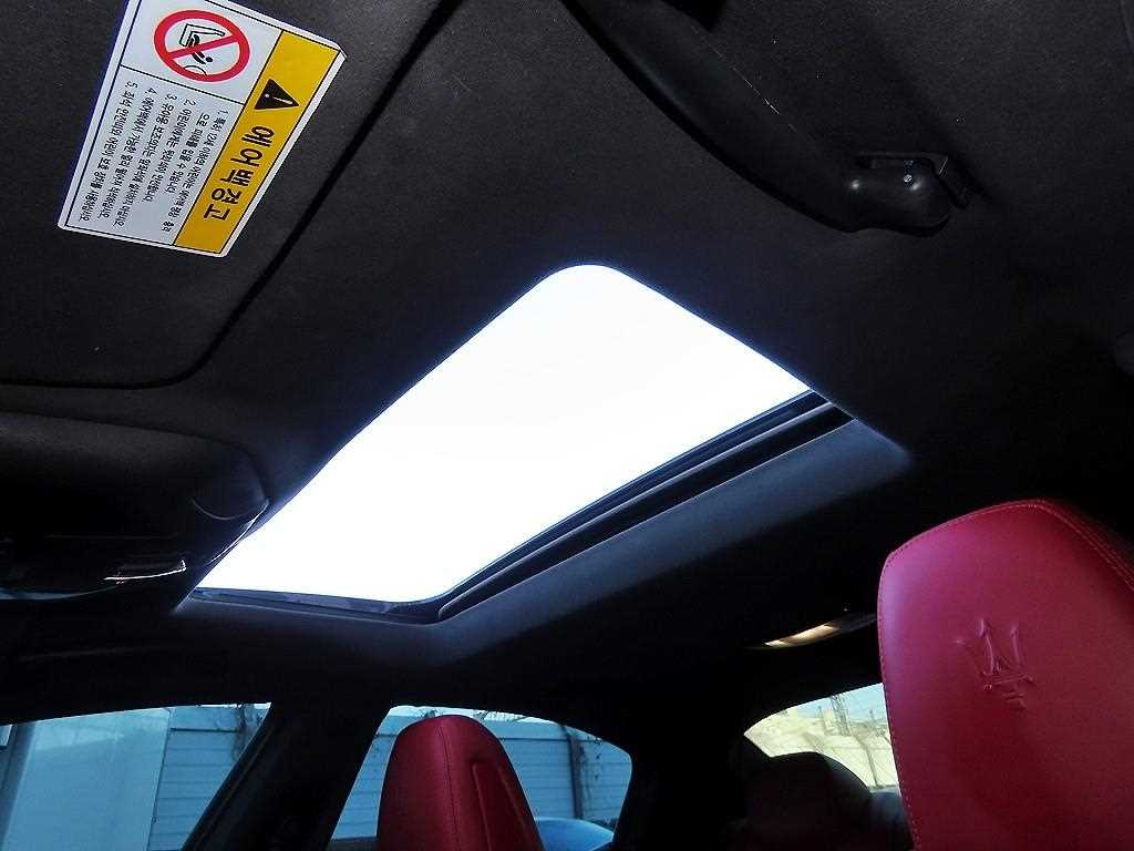 Maserati Ghibli 2018 Azul - Importación desde Corea - HF Imports Iquique - Foto 18