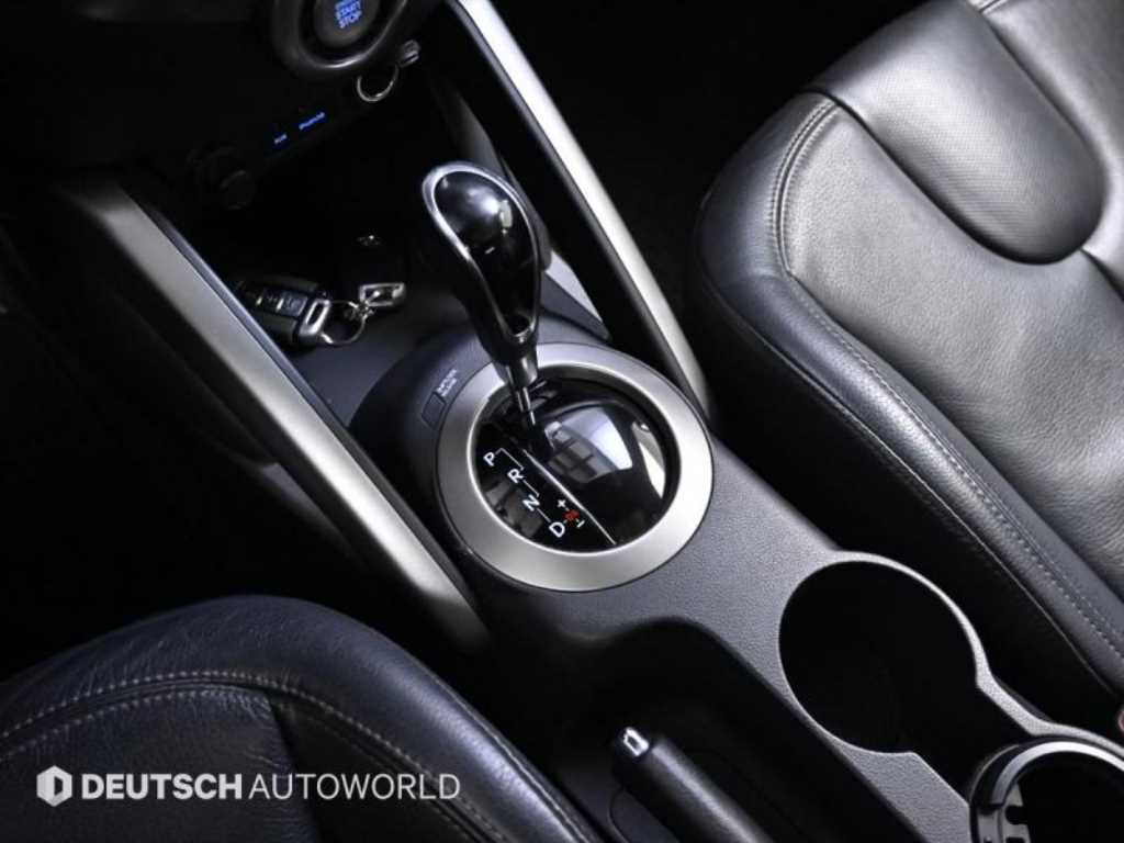 HYUNDAI Veloster - Vista 9