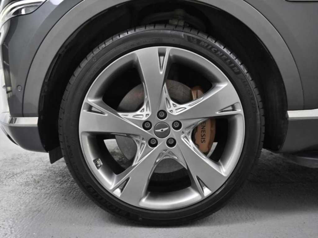 Genesis GV80 - Vista 5