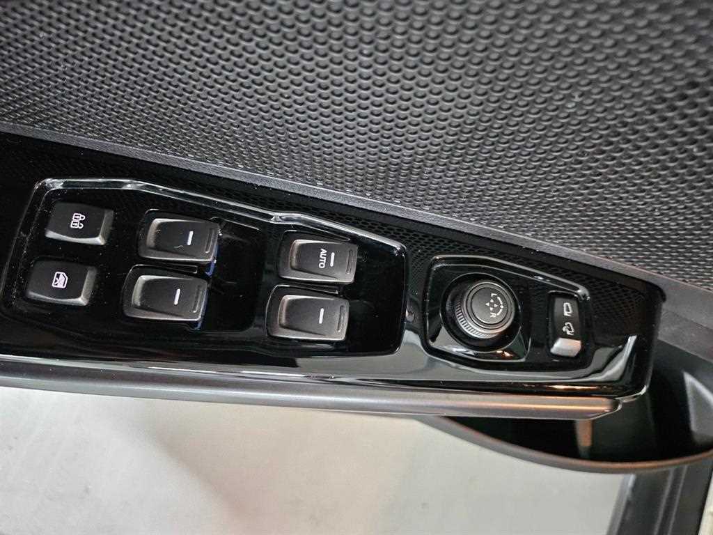 Ssangyong Tivoli 2020 Blanco - Importación desde Corea - HF Imports Iquique - Foto 15