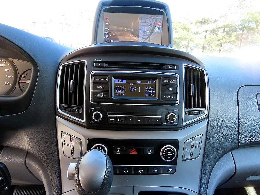 HYUNDAI Starex 2018 Amarillo - Importación desde Corea - HF Imports Iquique - Foto 13