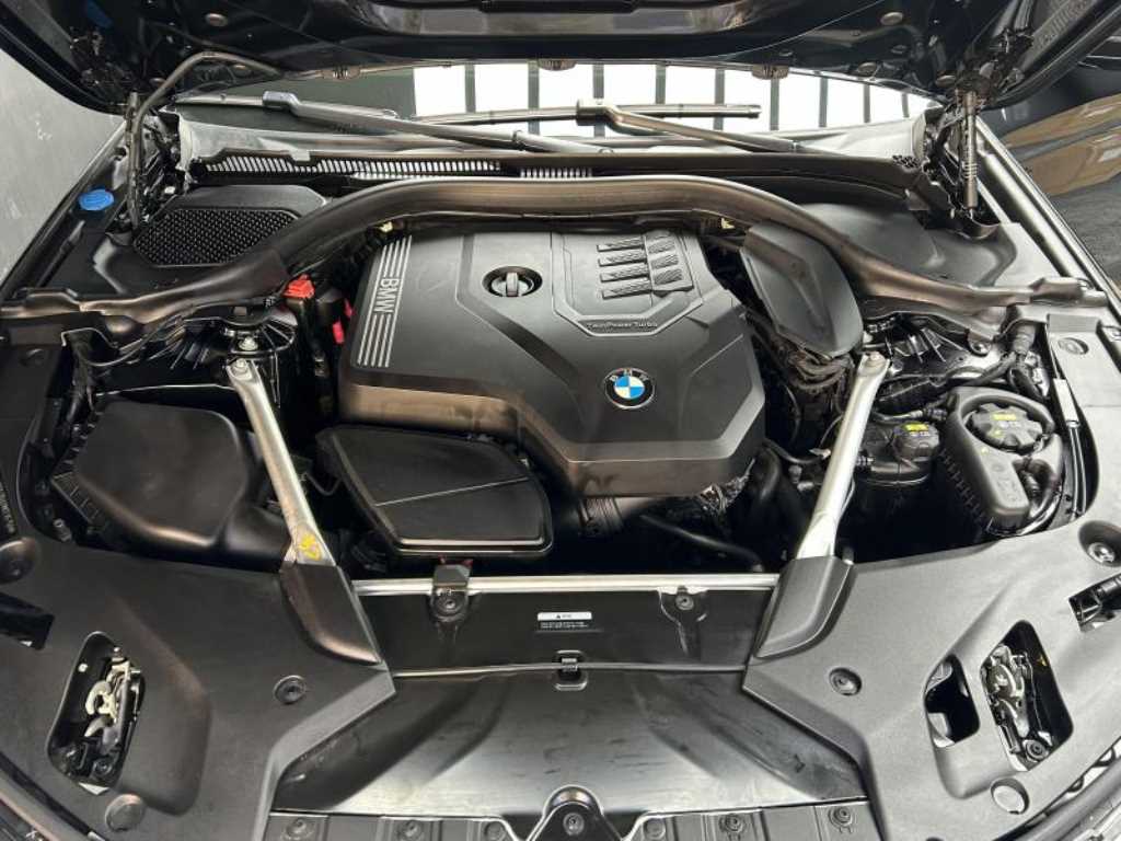 BMW 5 Series 2021 Negro - Importación desde Corea - HF Imports Iquique - Foto 18