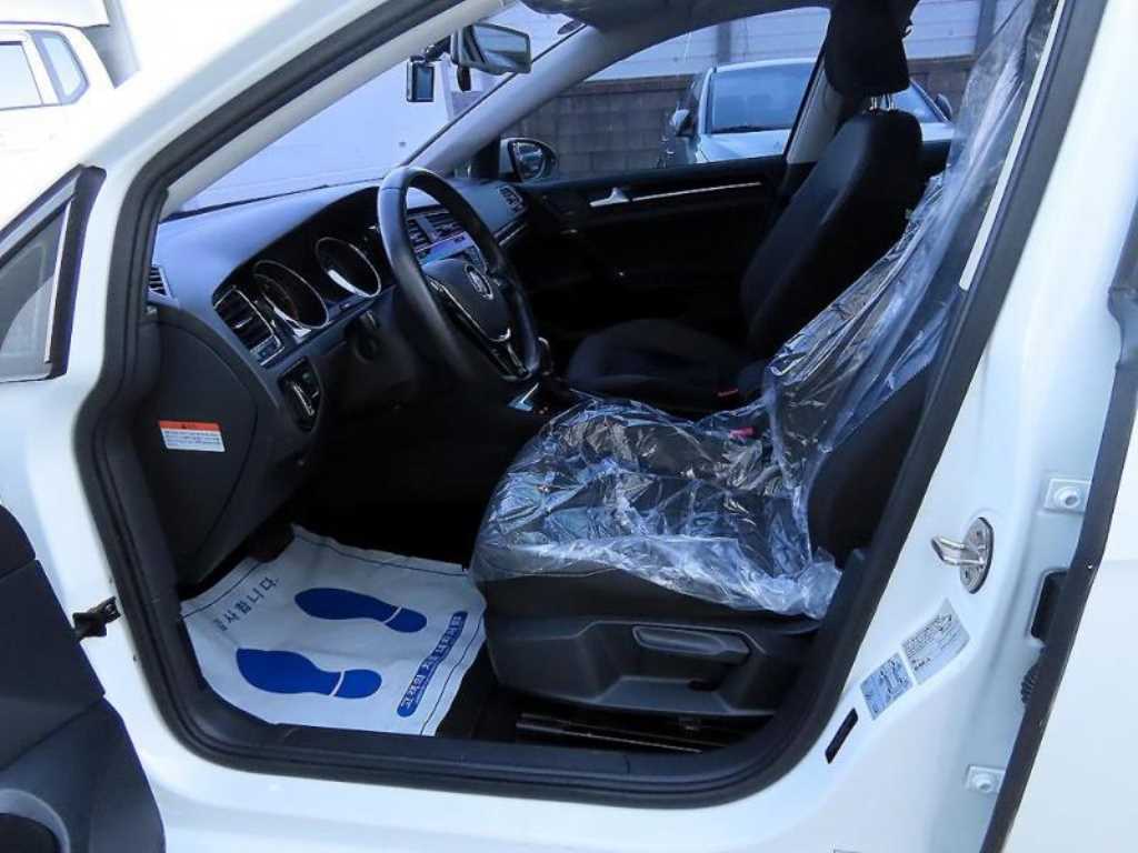 Volkswagen Golf - Vista 5