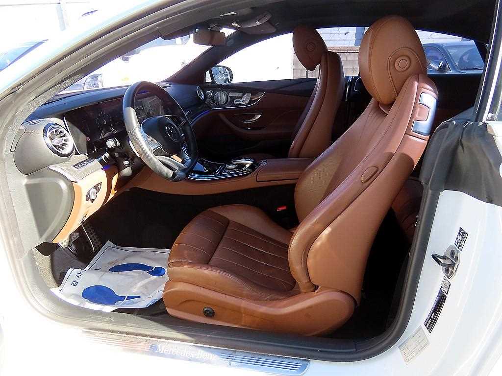 Mercedes Benz E class - Vista 5