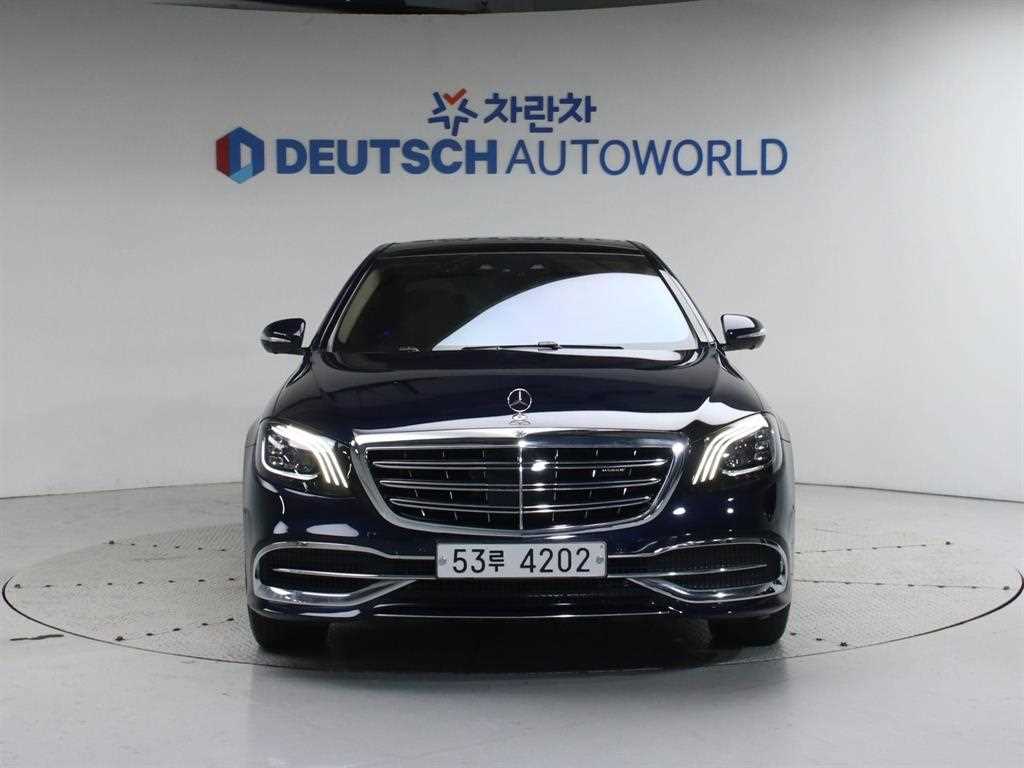 Mercedes Benz S Class - Vista 5