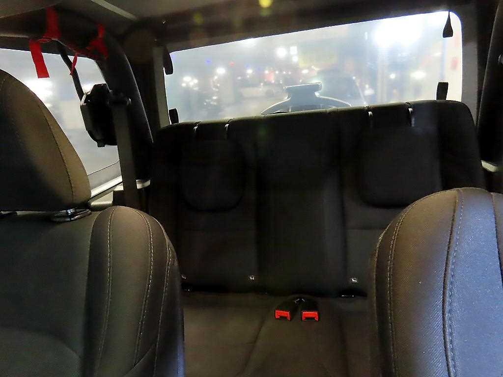 Jeep Wrangler - Vista 7