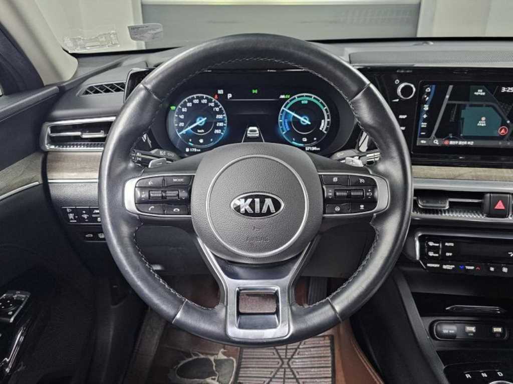 KIA K5 - Vista 9
